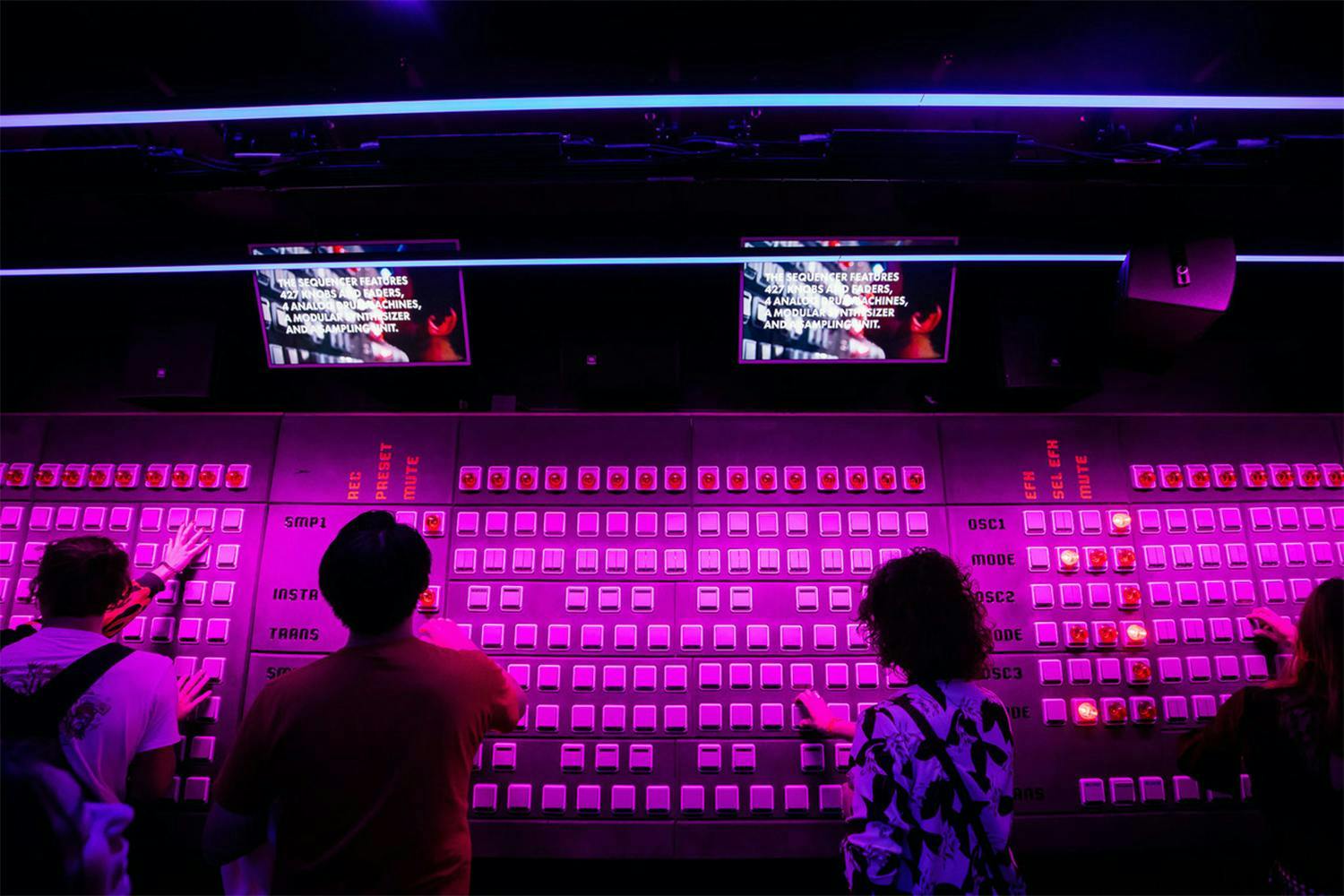 The largest analogue sequencer in the world 